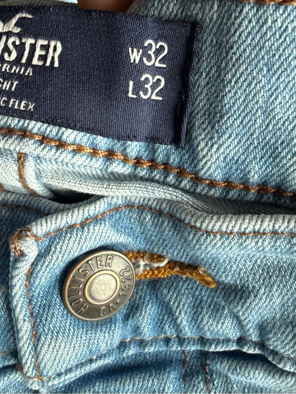 Hollister Light Wash Men's Straight Jeans